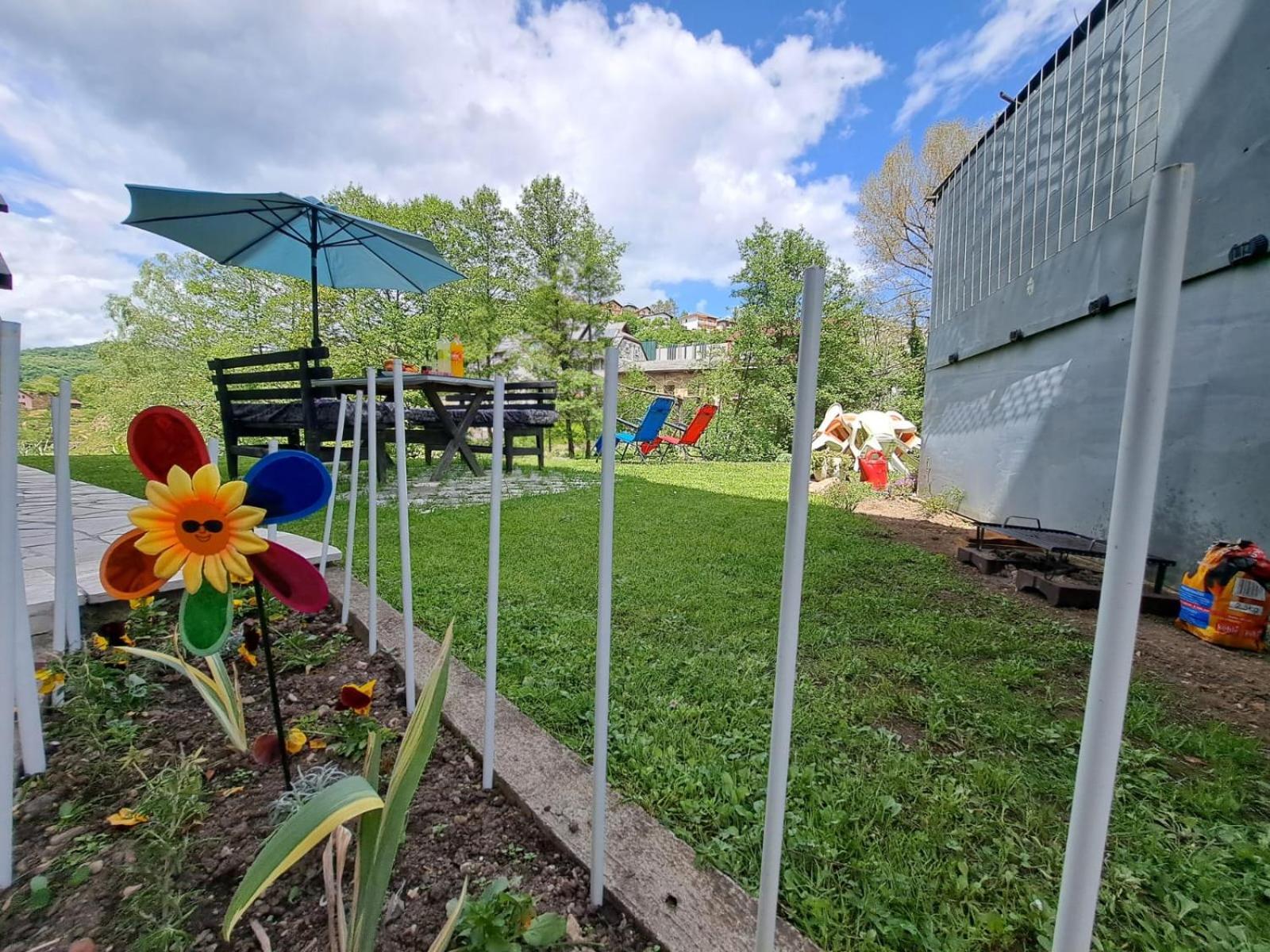 Sobe Zizi Bed & Breakfast Яйце Екстериор снимка