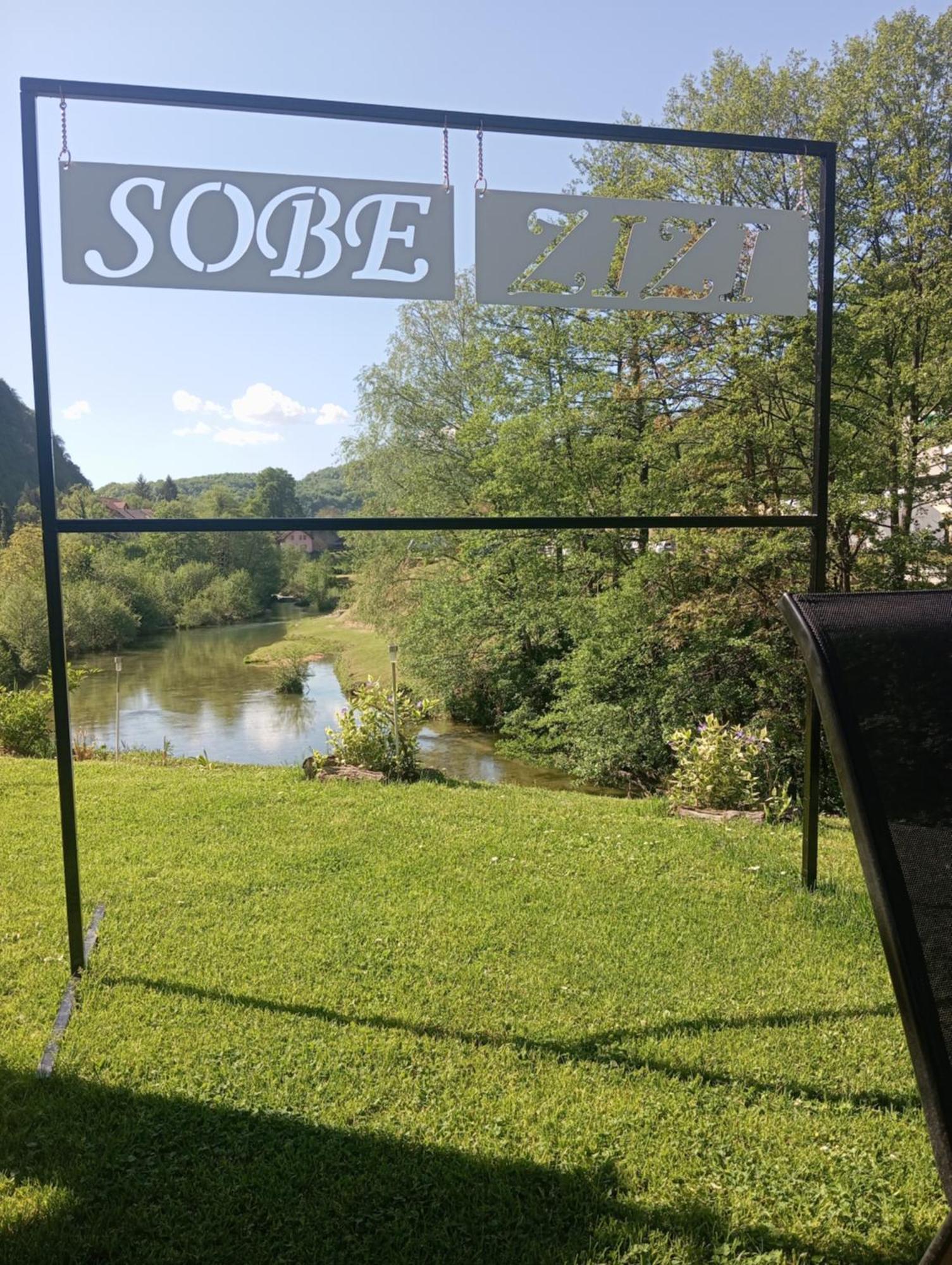 Sobe Zizi Bed & Breakfast Яйце Екстериор снимка
